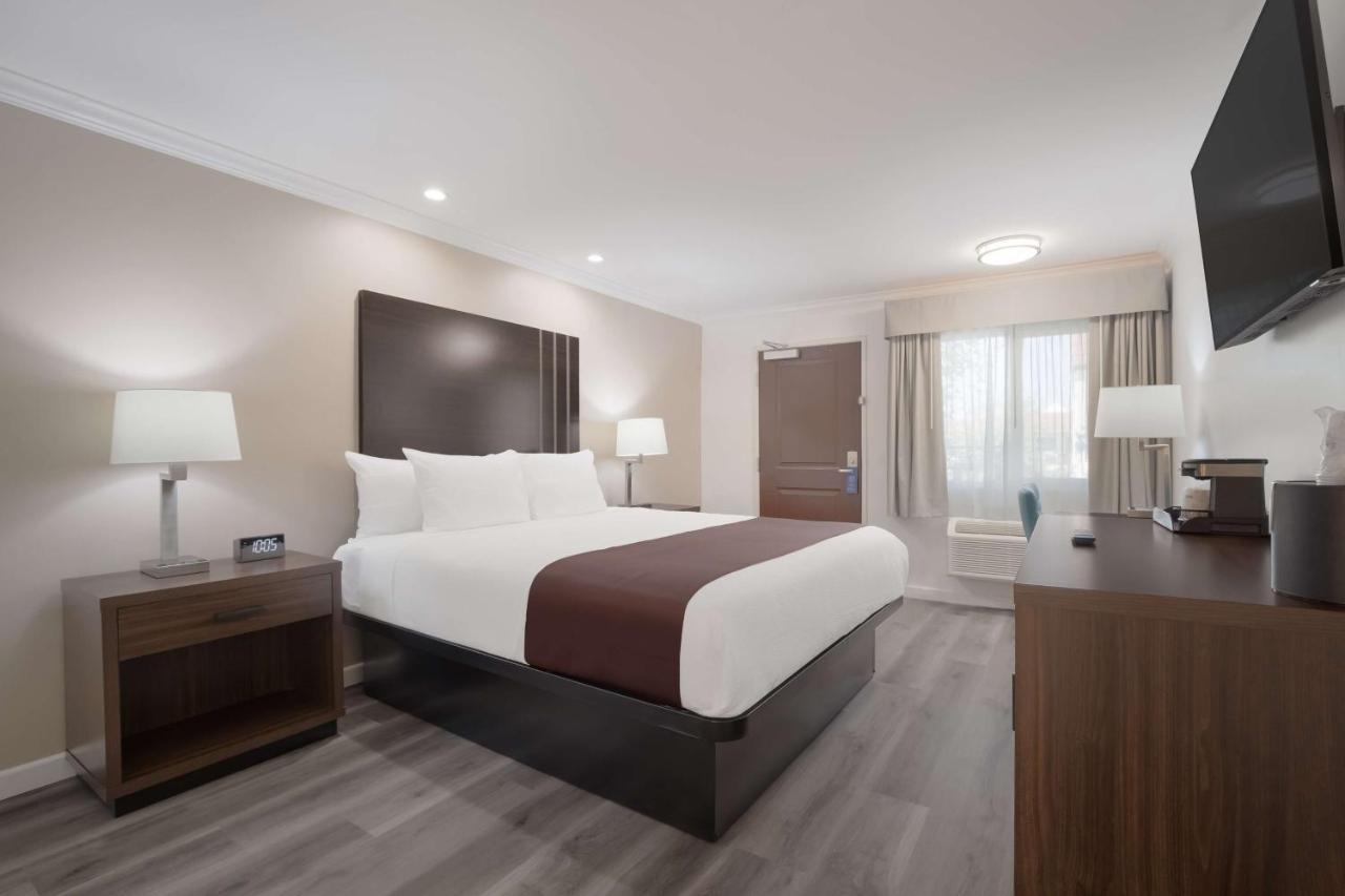 Surestay Plus Hotel By Best Western Upland - Ontario North Екстер'єр фото